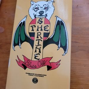 Skate Deck Pro Model Board with Graphic 8.5x32 Barely or never Riden, sweet grip